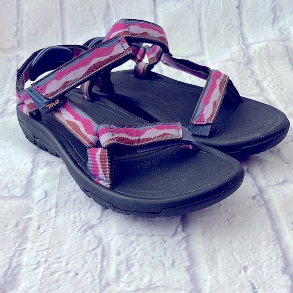🔵”NWOT” Teva Pink & Black XLT2 Adjustable Strap Sandals - Picture 5 of 9